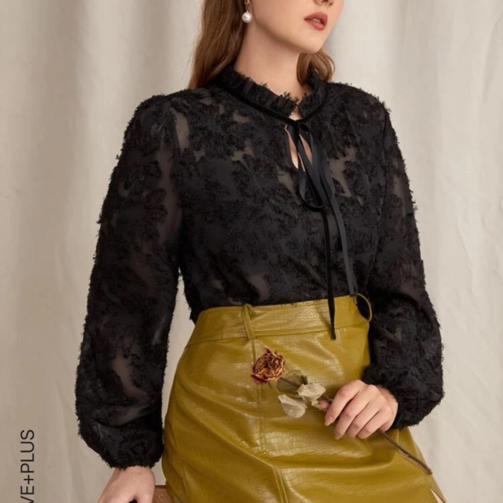Textured 3X black blouse with velvet ribbon tie